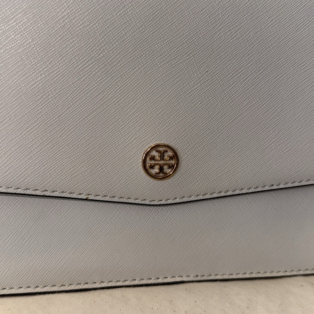 Tory Burch Cream EUC Purse - Picture 3 of 7